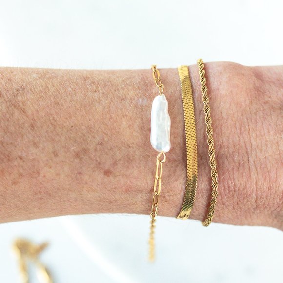 Pearl Necklace & Bracelet Set Bundle Waterproof Jewelry Baroque Pearl Necklace - Picture 9 of 14